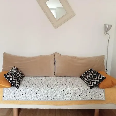 L'oblique Apartment